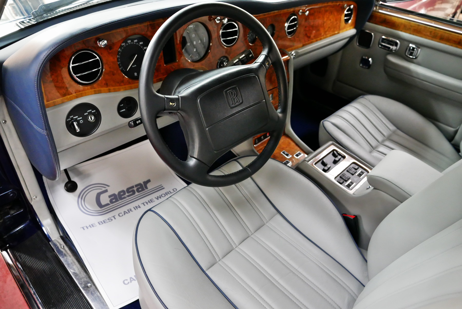 誠F11ロールスロイス白F24デリバリーバン 誠F11ロールスロイス白F24デリバリーバン Rolls-Royce Motor